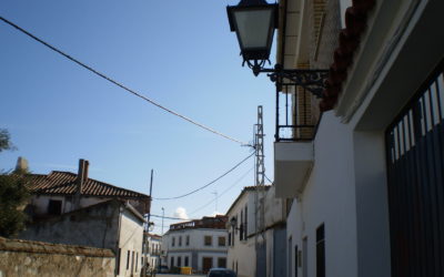 INSTALACIÓN DE NUEVAS FAROLAS EN EL MUNICIPIO.