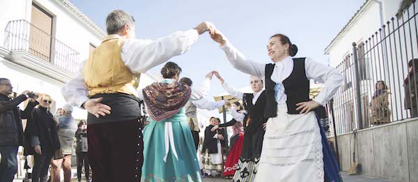Más de 200 personas de 10 agrupaciones musicales y de danza de Los Pedroches reivindicarán este sábado el folclore popular de esta comarca